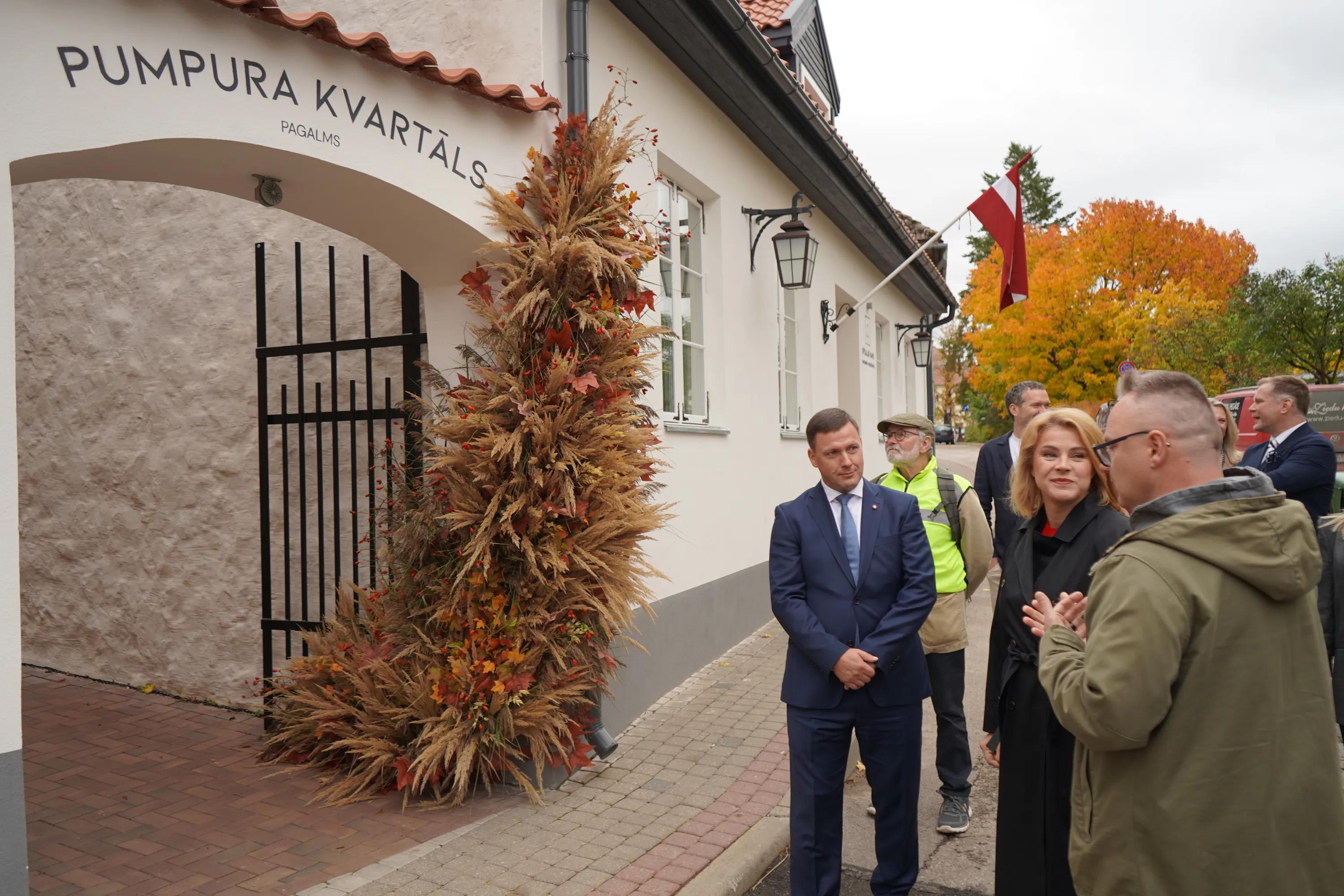 The Prime Minister visits the architectural gems and education sector of Cēsis